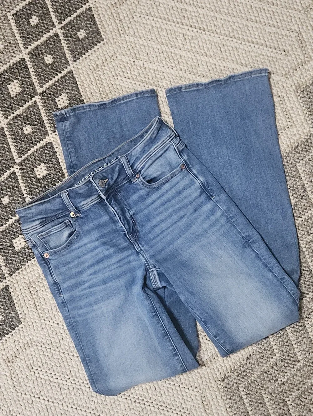 American Eagle Kick Boot Bootcut Jeans Mid Rise Medium Blue Wash Flare AE 4